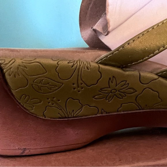 Dansko Strappy Sandal - Picture 6 of 7